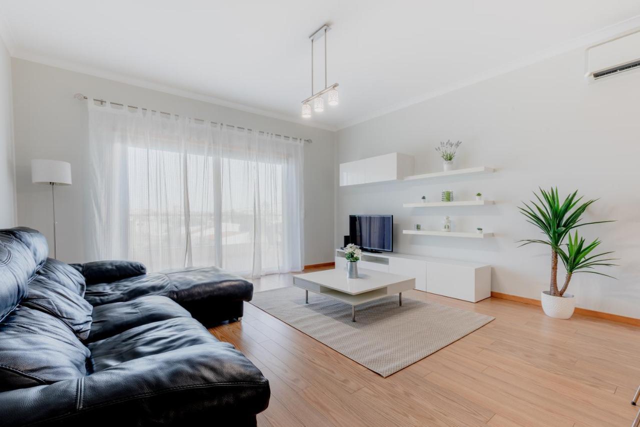 Apartment 7 Mares Com *